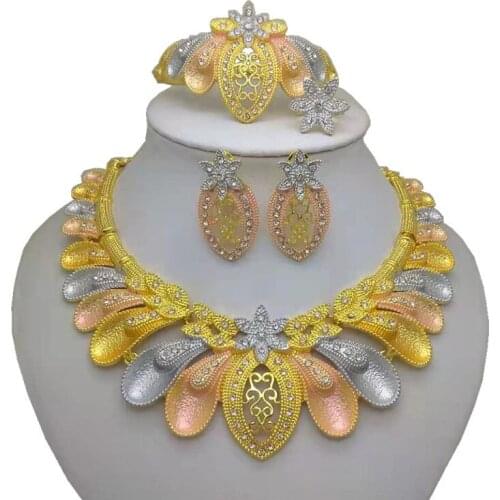 Kingdom Ma New Trendy Elegant Tricolor Necklace Earrings Bracelet Ring Dubai Gold Jewelry Sets for Women Party Accessories