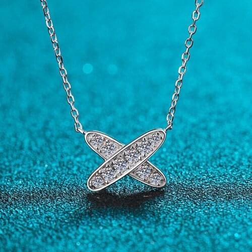 Cute Grass Chain 925 Sterling Silver Brilliant Cut 0.3 Carat Pass Diamond Tester D Color Moissanite Cross Pendant Necklace Gift