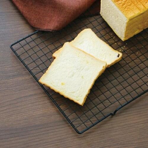 Non-Stick Cake Cooling Tray Bread Grid Net Rack Biscuit Cookie Holder Shelf Grid Design Easy to Clean Cooling Rack