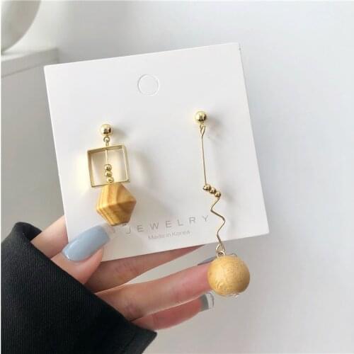 Asymmetric Wood Long Earrings South Koreas Temperament Fashionable Joker Tassel Earrings Women Jewelry Gift Party Accessories