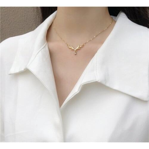 Classic Elegant Deer Antler Rhinestone Inlaid Necklace Pendent Korean Elk Horns Necklace for Women Girls Kids Neck Jewelry Gift