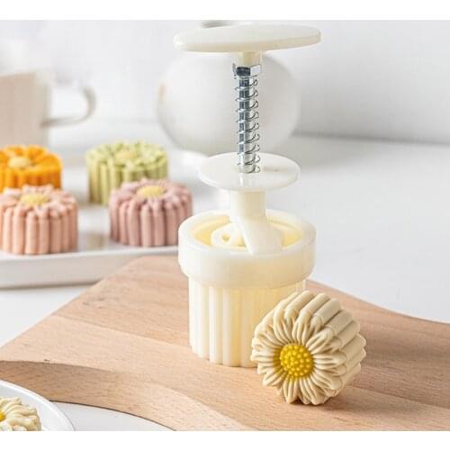 Cookie Cutter Mooncake Mould Moon Cake Mold Set with Auspicious Meaning Bath Bombs DIY Festival Decoration Hand Cutter