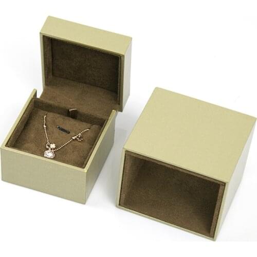 Luxury Pendant Box Wedding Jewelry Gift Packaging Box Xmas Ring Display Jewellery Organizer