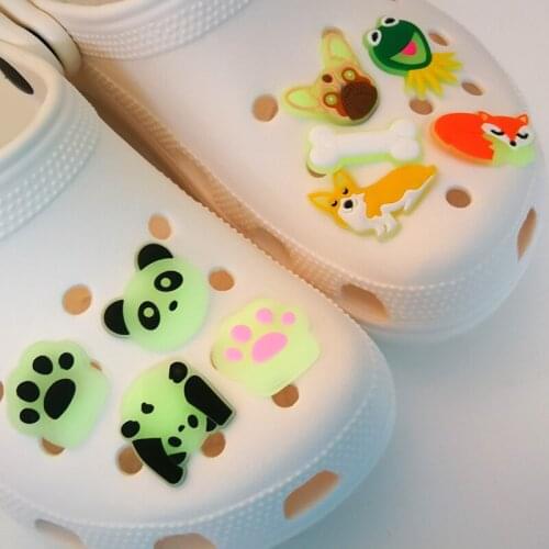 1pcs Animal Glow PVC Shoe Charms in the dark Shoe Decoration Accessories Jibitz for croc clogs shoes promotional gift