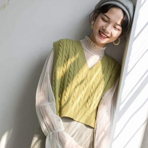 Sweater Vest Women V-neck Short Style Solid Sweaters Vests Womens Daily Wool Outwear Leisure Chic Waistcoats Sleeveless