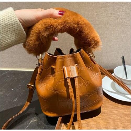 Autumn/Winter Fashion Plush Tote Bucket Handbags Womens Crossbody Bag Stiletto Shoulder Purses This Year Popular Small Satchels