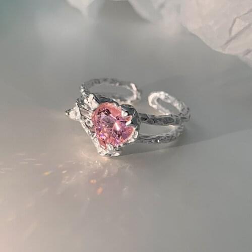 ALLNEWME Lovely Pink Colour Shinning Rhinestone Love Heart Charm Rings for Women Ladies Hollow Metallic Open Rings Accessories