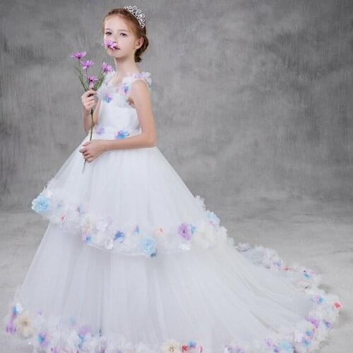 Kseniya Queen V-neck Women Dresses