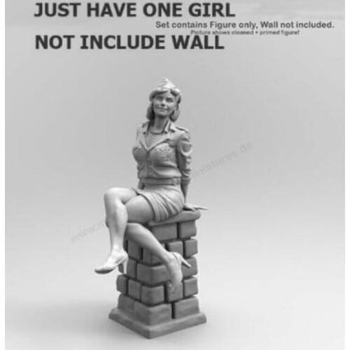 1/35 Scale Unpainted Resin Figure French lady sitting collection figure