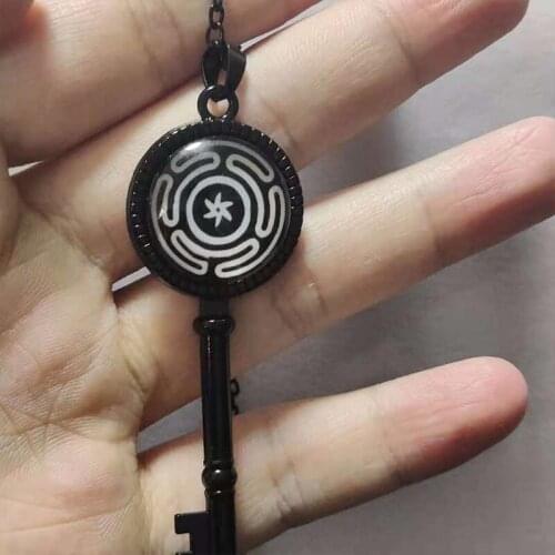 Classic Solomons Lock Magic Array Key Necklace Black Stainless Steel Lemegeton Key Gothic Witchcraft Amulet Jewelry Gift