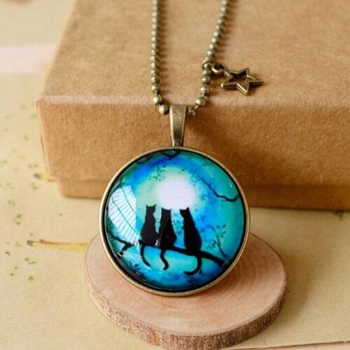 Wholesale Jewelry Luminous Cat Pendant Necklace Fluorescent Stone Locket Cage Glow In The Dark Gifts For Women Glow in the DARK