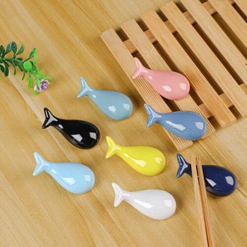 2pcs/set Whale Chopstick Shelf Chopstick Holder Ceramic Crafts Kitchen Tableware Home Decor