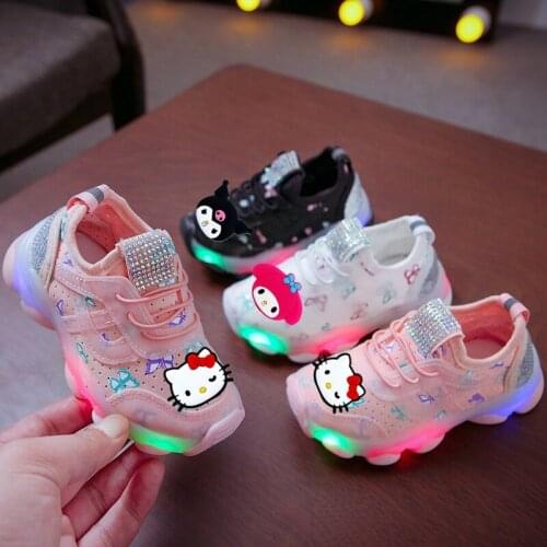 Sanrio Hello Kitty fall 2021 new childrens sports shoes LED lights sports shoes lights childrens shoes boys and girls casual s