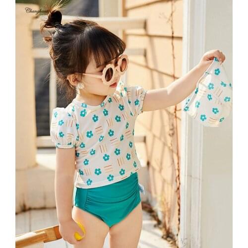 1-8 Y Girls 2 Pieces Swimwear Kids Short Sleeve Rash Guard Children Swimming Wear with Flowers Print Toddler Sandy Beachwear