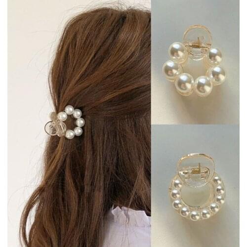 Sweet Mini Round Pearl Hair Clips for Women Girls Hair Claw Chic Barrettes Claw Crab Hairpins Fashion Hair Styling Tool
