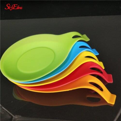 1Pc Silicone Spoon Insulation Mat Heat Resistant Placemat Tray Spoon Rest Pad Pot Holder Kitchen Accessories 5z