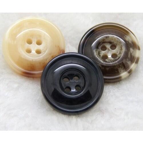 10-20pcs 18-30mm Exquisite black brown beige four-eyed resin button Womens sweater large coat dress button C063