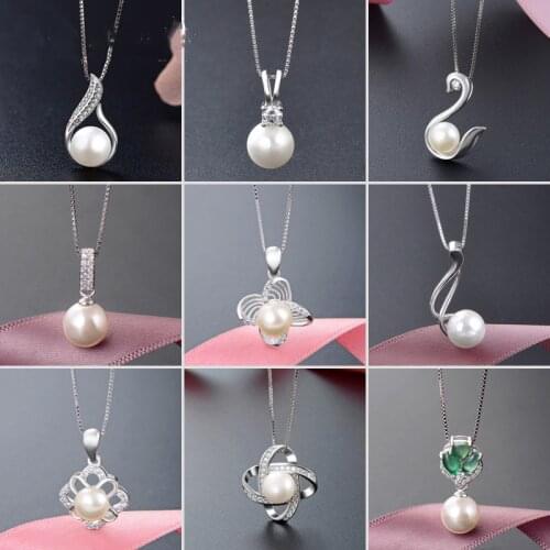 Hot Fashion Clover Pendant Accessories S925 Sterling Silver Pearl Necklace Ins Style Female Collarbone Chain Jewelry Trendy Gift