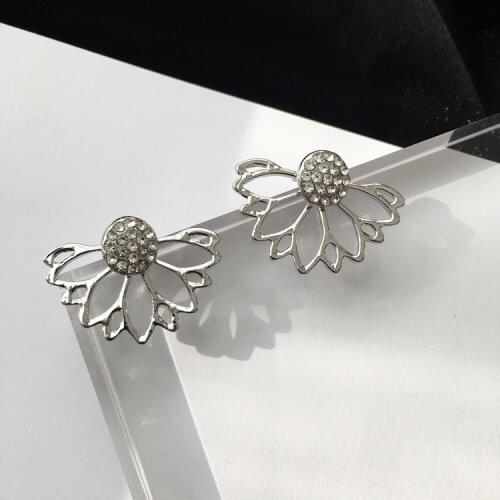 2018 New Fashion Earrings Lotus-shaped Crystal Earrings For Ladies Wedding Accessories Gift Factory Direct Wholesale Earrings