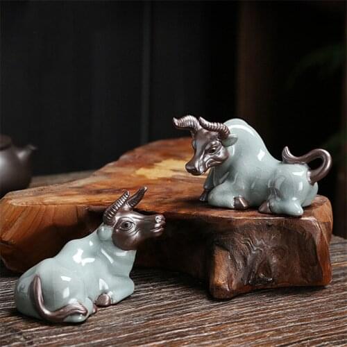 Ceramic Ge Kiln Bull Figurine Small Tea Pet Tea Ceremony Porcelain Zodiac Year of the OX Ornament Animal Statue Home Decoration
