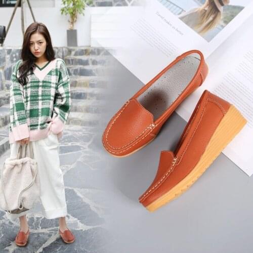 Hot Sale at AliExpress Leather Shoe Sole Pumps Womens Mid-Heel Shoes Leather Nurse Shoes Explosion White Shoes 2021