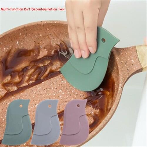 1Pcs Multi-function Dirt Decontamination Tool Oil Scraper Cartoon Kitchen Bathroom Stove Cake Baking Tool Oil Plate Scraper