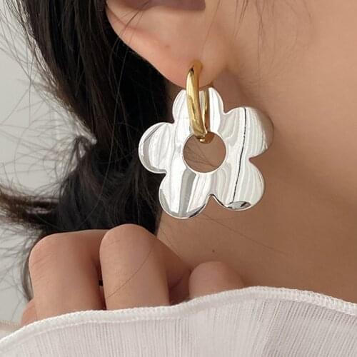 Trendy Metal Flowers Hook Earrings for Women Minimalist Fashion Hollow Floral Statement Dangle Earrings Unique Design Jewelry