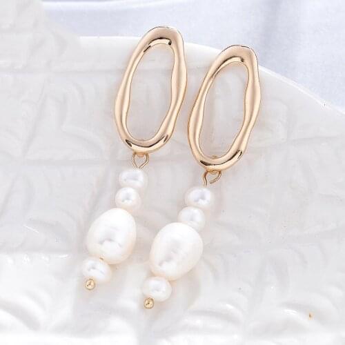 Trendy Gold Drop Earrings For Womens White Beads Fashion Geometric Irregular Hanging Earrings Jewelry For Women Earrings 2021