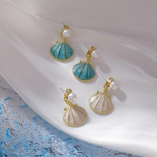 U-Magical Fashion Ocean Breeze Shell Imitation Pearl Blue White Dangle Earrings for Women Metallic Earrings Holiday Jewelry