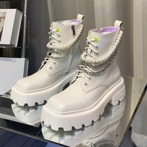 Luxury Fashion Solid Chain Martin Boots Brand Design Square Heels Women Shoes Vintage Classic Ankle Lace-Up Female Boots Luxury