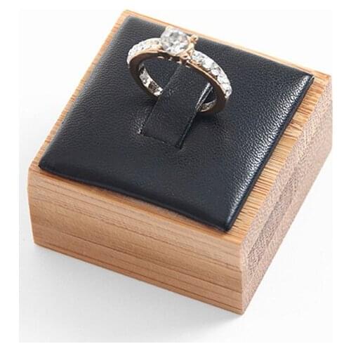 Black PU Leather Bamboo Rings Displays Stand Creative Square Rings Holder Jewelry Display Stand 4x4x2.5cm