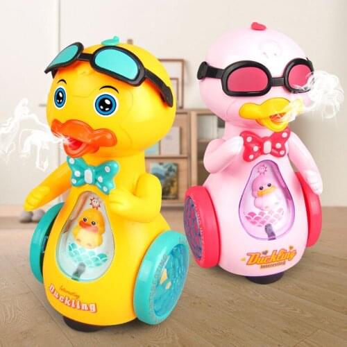 Walking Duck Electric universal spray yellow duck music lighting simulation, animal child intelligence