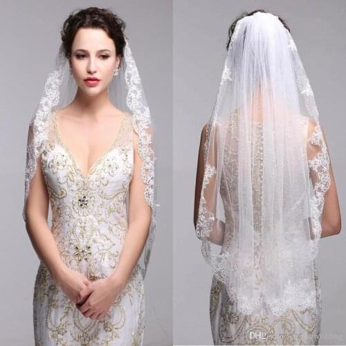 Bridal Accessories White Ivory Fingertip Length Lace Edge 1 Tier Wedding Bridal Veil with Comb
