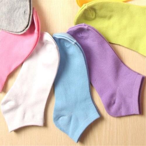 New Fashion Women Casual Socks Candy Colors Female Boat Sock Ankle Socks Spring Autumn Fine Quality Random Color