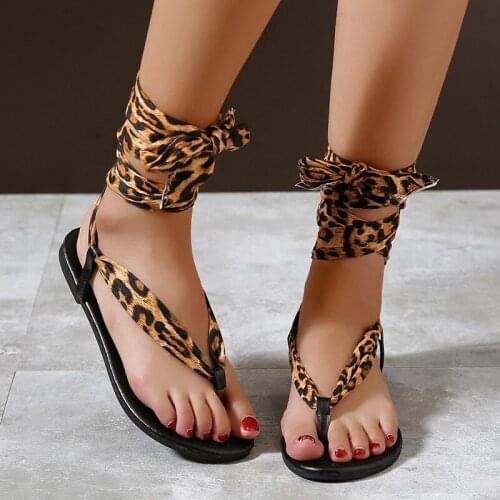 Summer Womens Shoes Round Toe Herringbone Sandals Wild Leopard Bandana Print Beach Ladies Slippers Cross Strap V Shape Design