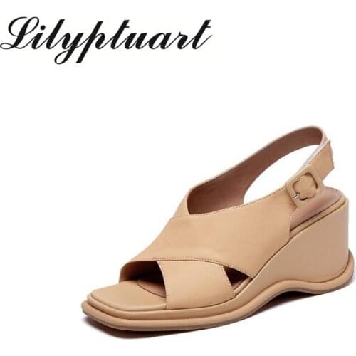 In 2021 Womens Summer New Leather Sponge Cake Sandals Are Casual, Comfortable, Wear-resistant and Anti-landslide Sandals Shoes