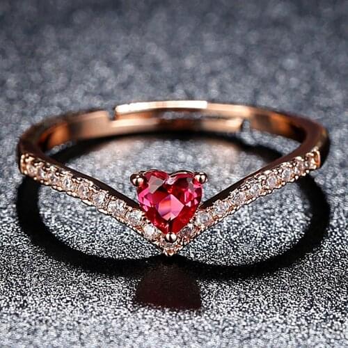 Womens Ring Fashion Rose Gold Color AAA + Pink CZ Adjustable Hand Heart Shaped Ring Banquet Engagement Ring For Girlfriend