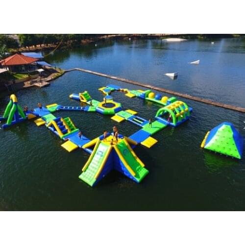Hi BOUNCIA New Inflatable Floating Obstacle / Inflatable Floating Water Park Games For Adults With CE Certificate