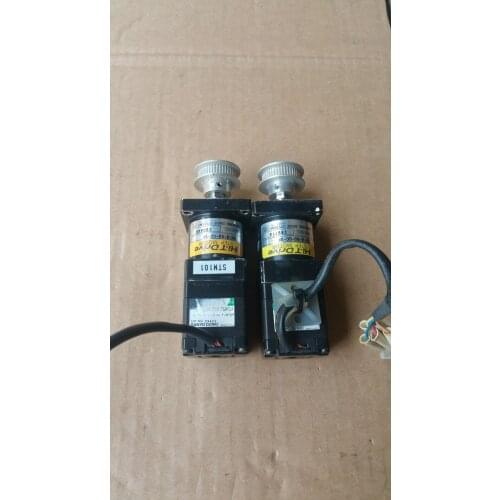 103F3505-70HXL4 +RH-8-50-CC-SP servo motor , used one , 85% appearance new , test goods , free shipping