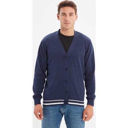 Trendyol Men 'S Regular Fit V-Neck Line Advanced 100 Cotton Cardigan TMNAW22HI0485