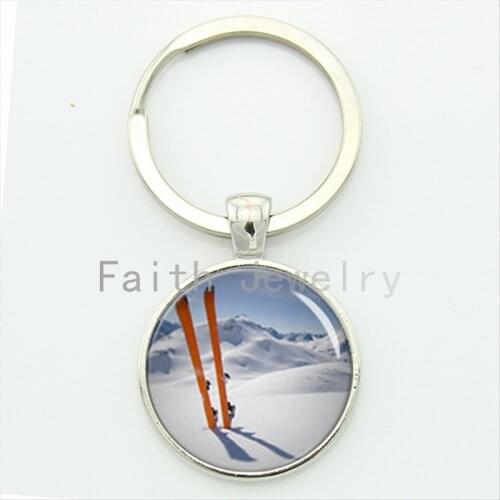 Winter is Coming Go skiing 2016 newest elegant snow sports key chain charming white ice snow world ski racing keychain KC598