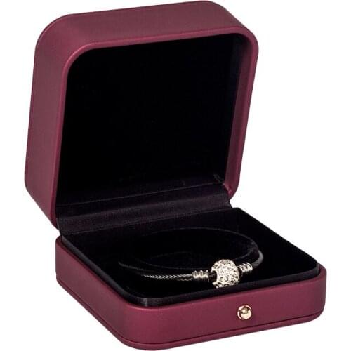 New Fashion 2020 Box Ring Box Pendant Holder buckle vintage Retro red plush built-in PU leather material For Tasteful female