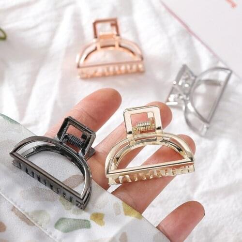 1PC Women Girls Geometric Hair Claw Clamps Hair Crab Moon Shape Hair Clip Claws Solid Color Accessories Hairpin Fast delivery