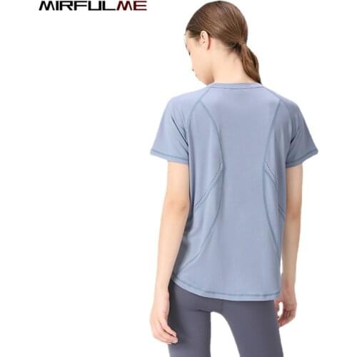 Summer Women Loose Breathable Yoga Tops Short Sleeves Sport T-Shirt Quick Dry Fitness Running Shirt Girls Gym Workout Top Blouse