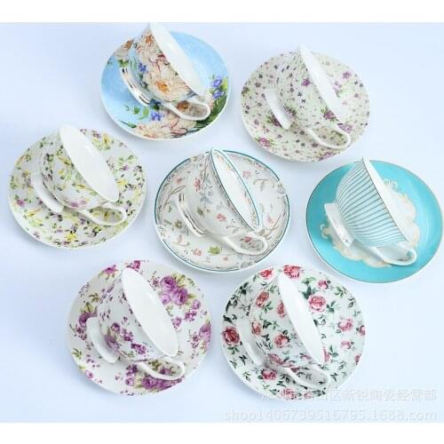 European creative ceramic coffee cup and saucer set mugs milk tea cups scented tea home to send spoons