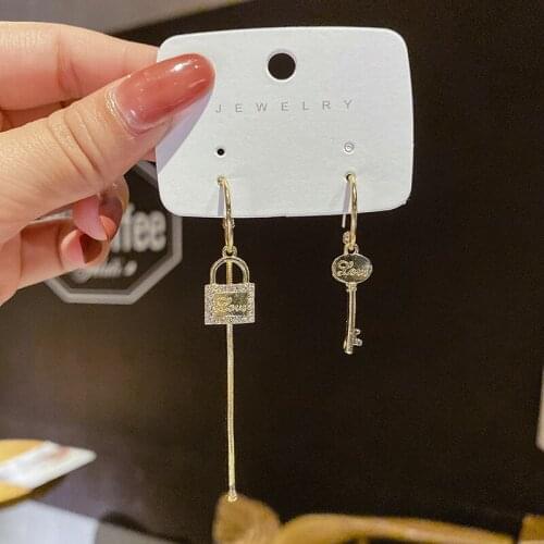 Fashion Gold Color Tassel Lock And Key Asymmetric Earrings For Women Vintage Crystal Dangle Earrings 2021 Trend Korean Jewelry