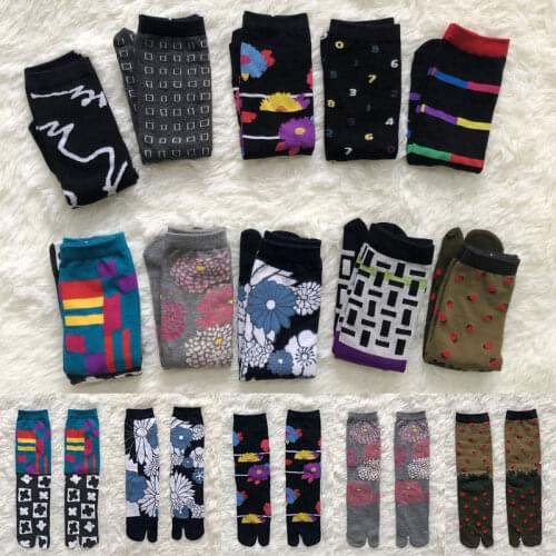 New Womens Two Toe Socks Striped Cube Number Flower Strawberry Autumn Winter Japanese Cotton Art Cute Funny Creative Tabi Socks