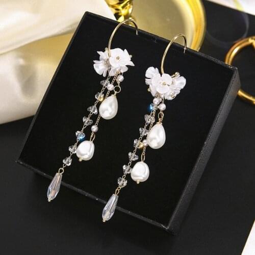 2021 Korean Hot Sale Fashion Women Butterfly Long Tassel Water Drop Crystal Pearl Drop Earrings for Women Wedding Jewelry