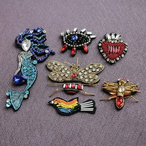 5PCS/LOT Bee Red Heart Applique Applications for Clothes Beaded Applique Bird Patch Bee Beads Patch Clothing Applications