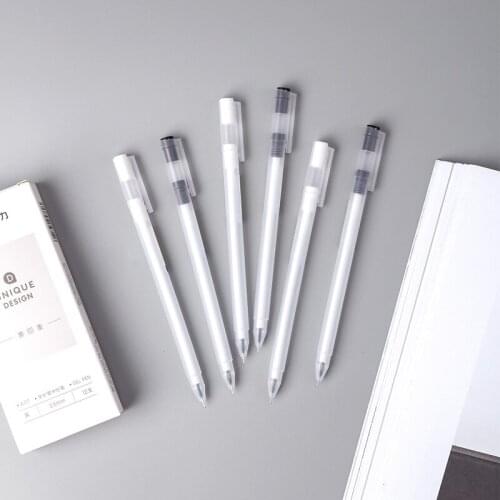 Deli Stationery student gel pen 0.5mm full needle tube black small fresh water pen simple signature pen